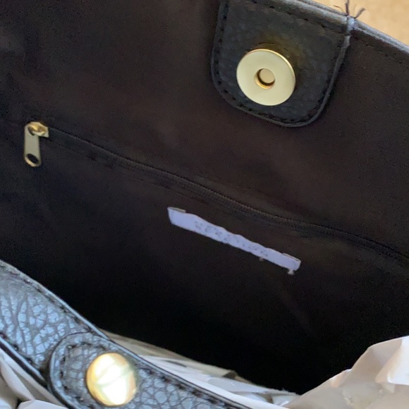 Kenneth Cole reaction goodbar tote - Picture 4 of 7